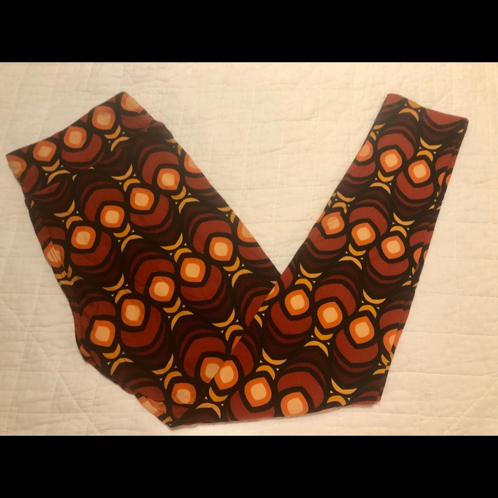 Lularoe OS Leggings NWOT
